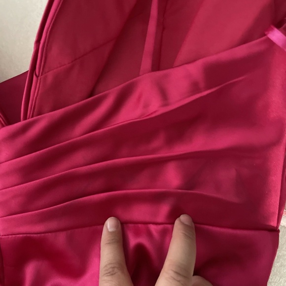 NWD IEENA for MAC‎ DUGGAL [ 14 ] Satin Ruched Trumpet Gown In Fuchsia - Picture 11 of 12